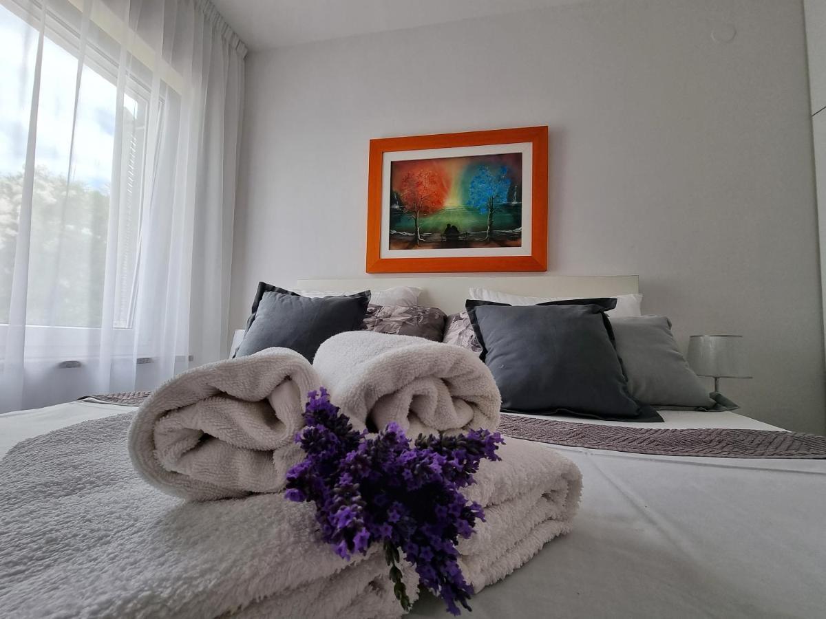 Deluxe Novalja Appartement Buitenkant foto