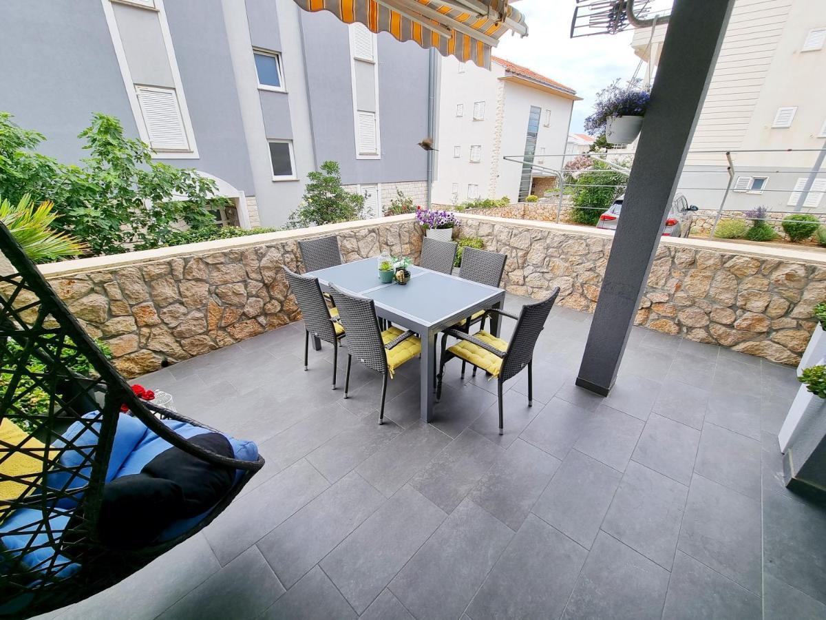 Deluxe Novalja Appartement Buitenkant foto