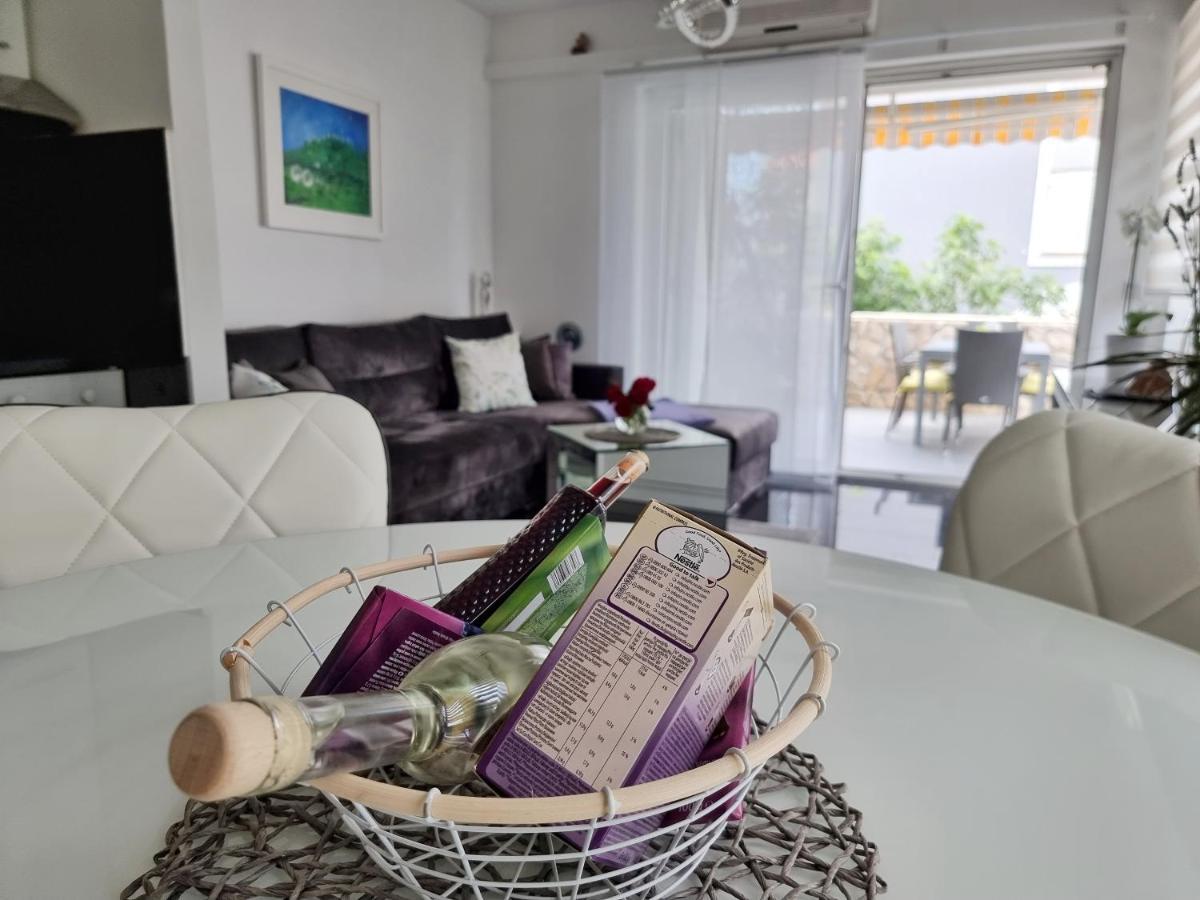 Deluxe Novalja Appartement Buitenkant foto