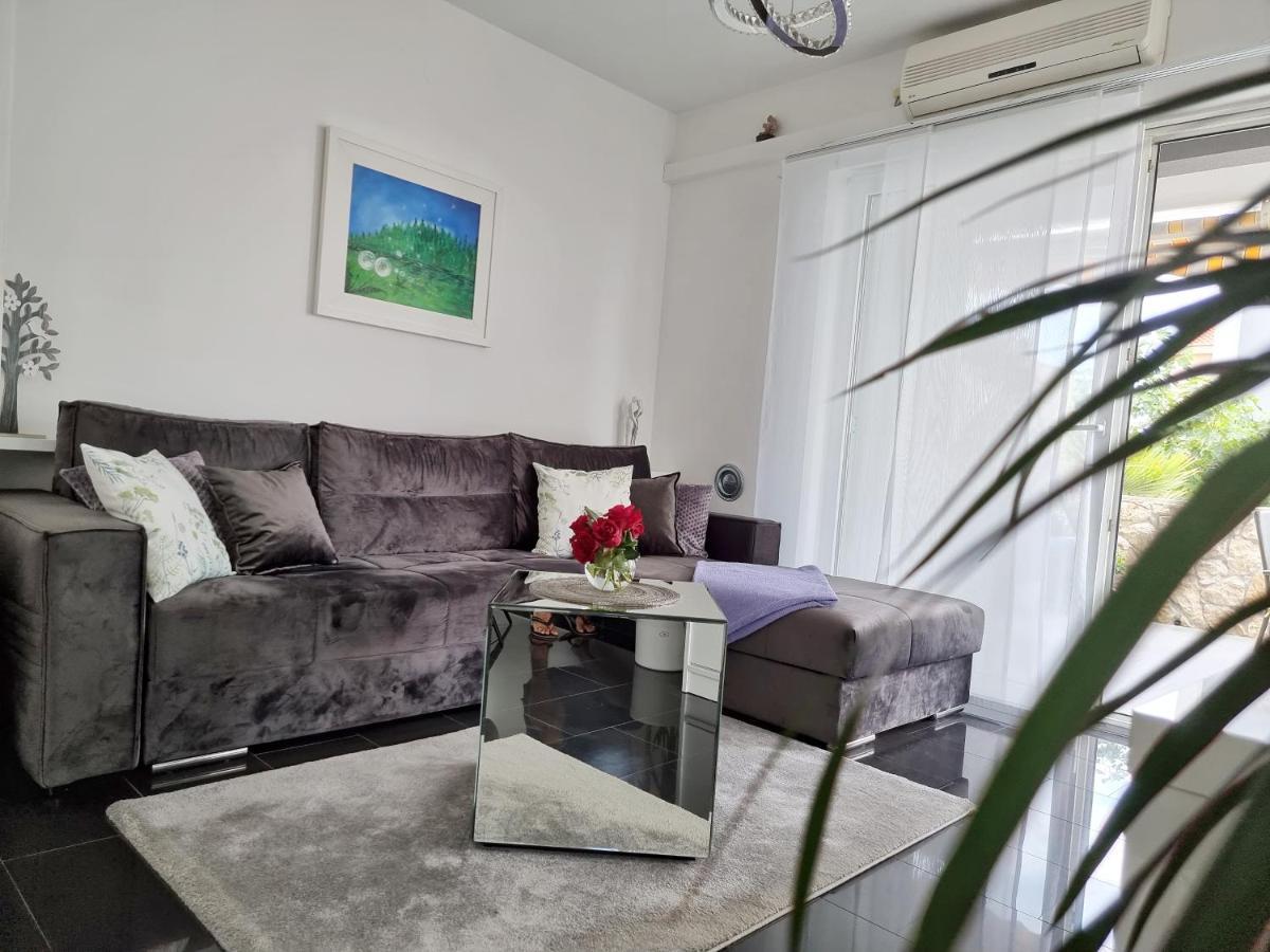 Deluxe Novalja Appartement Buitenkant foto