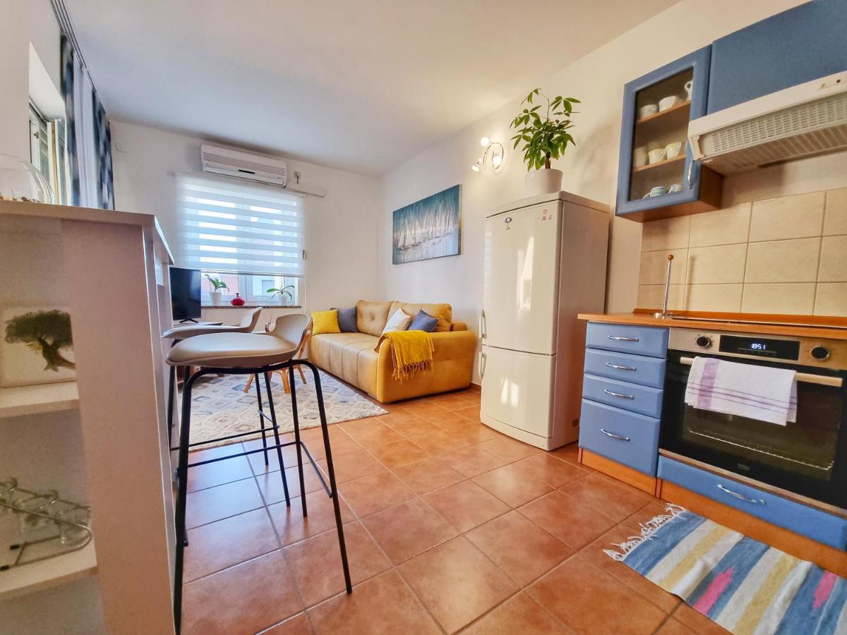 Deluxe Novalja Appartement Buitenkant foto