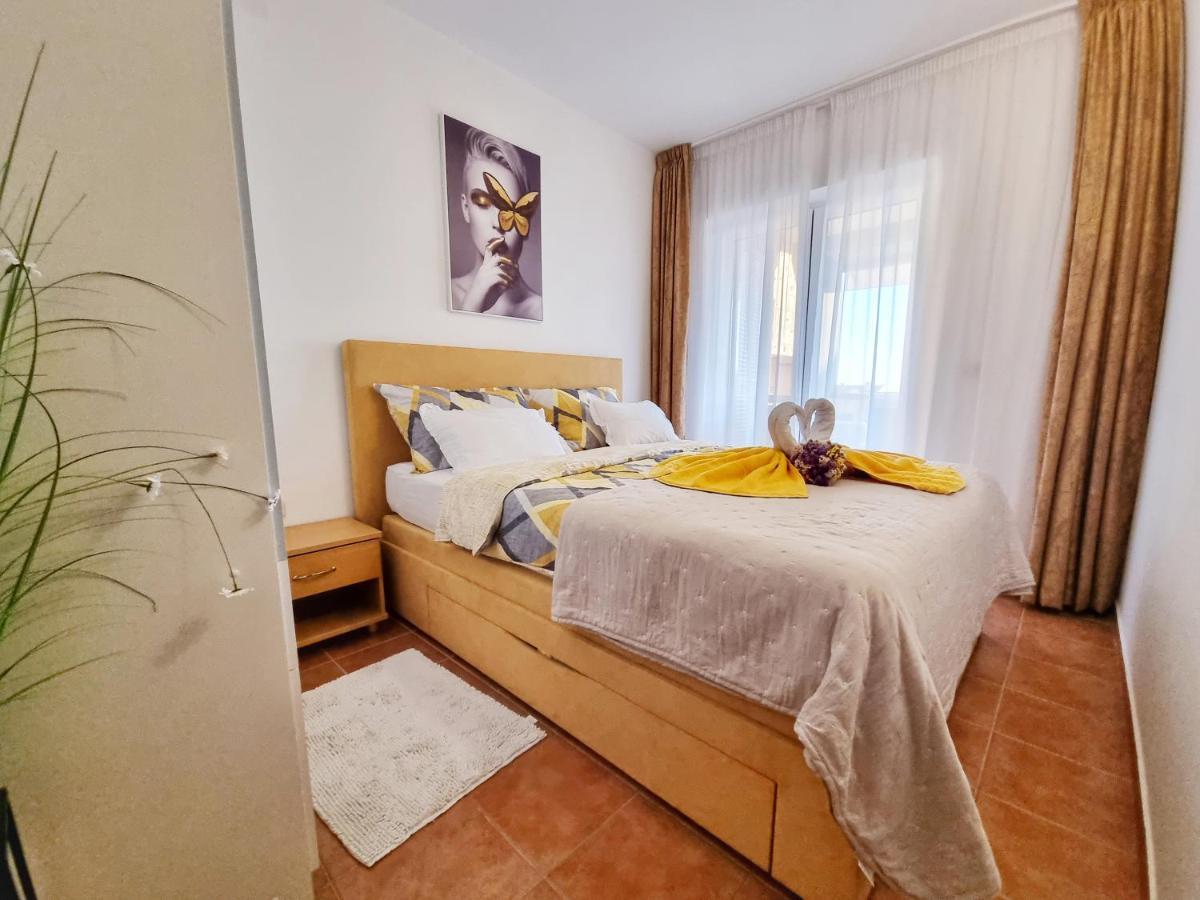 Deluxe Novalja Appartement Buitenkant foto